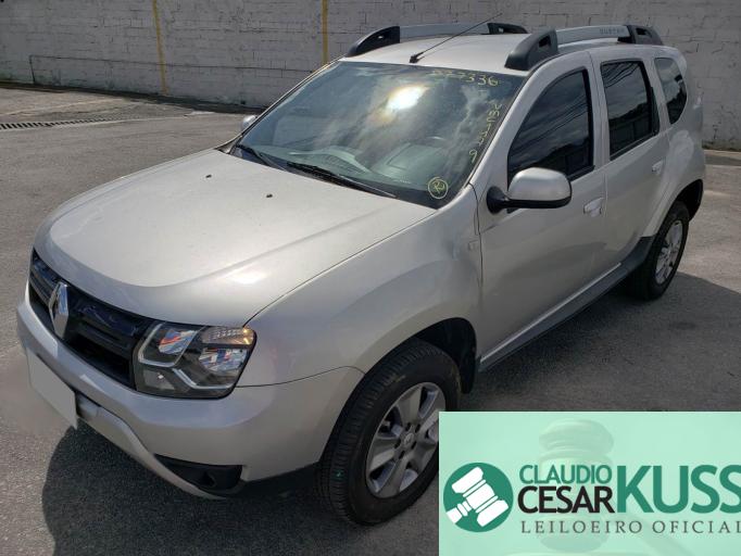 RENAULT DUSTER 19/19